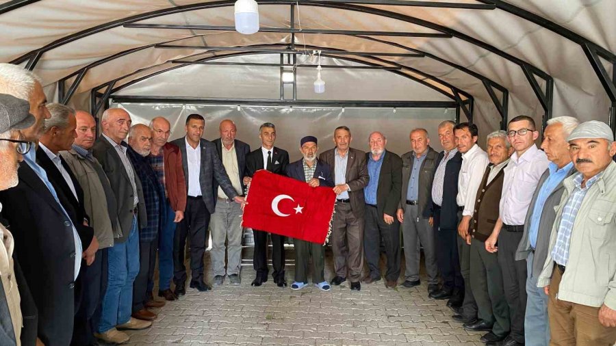 Şehit Ailelerinden Şehit Aslan’ın Ailesine Ziyaret