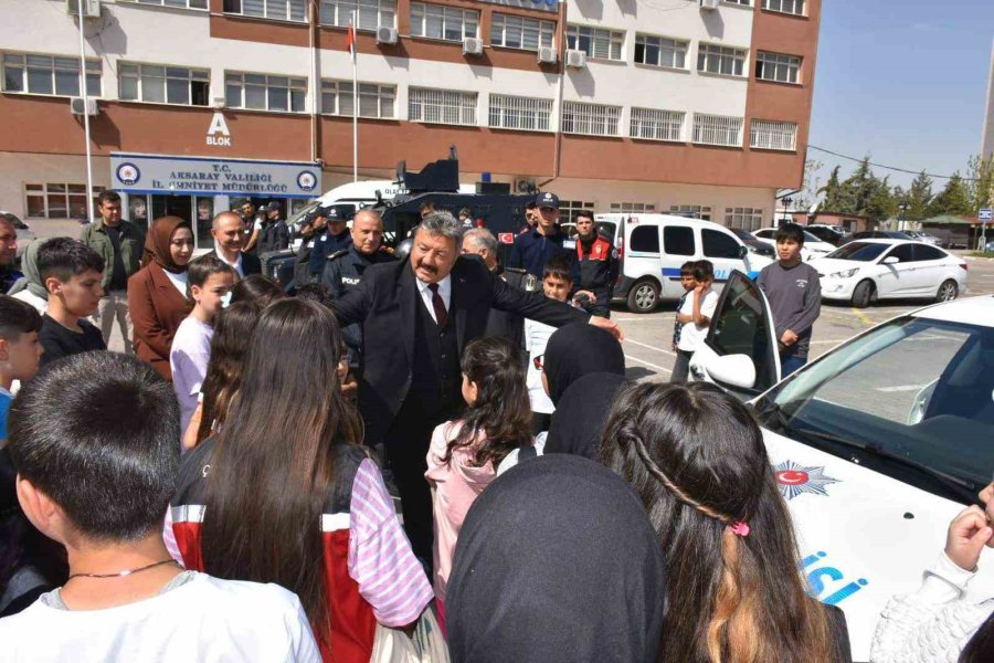 Polislik Mesleği Ve Çalışmaları Öğrencilere Anlatıldı