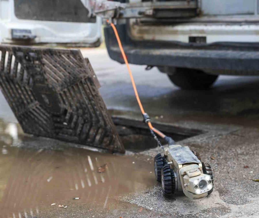Antalya’da Meteoroloji Uyardı, Ekipler Teyakkuza Geçti
