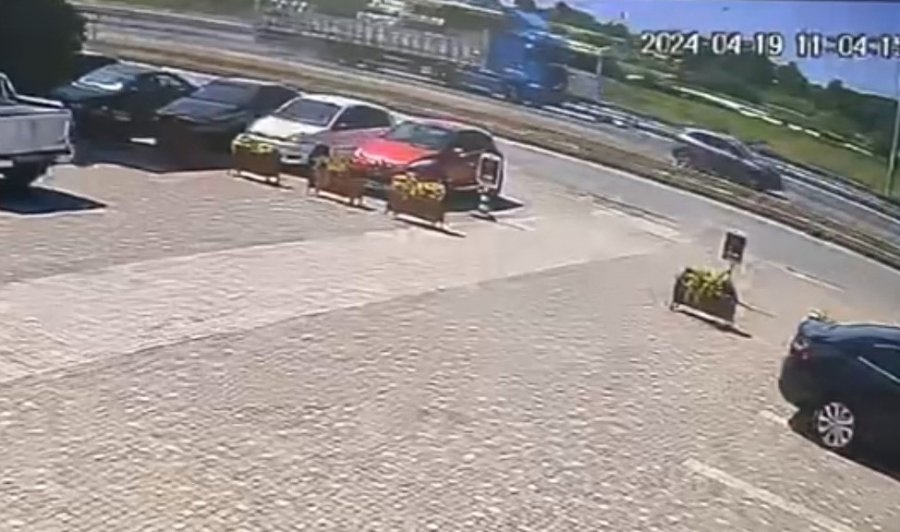 Tırın Çarptığı 15 Yaşındaki Çocuk Kurtarılamadı