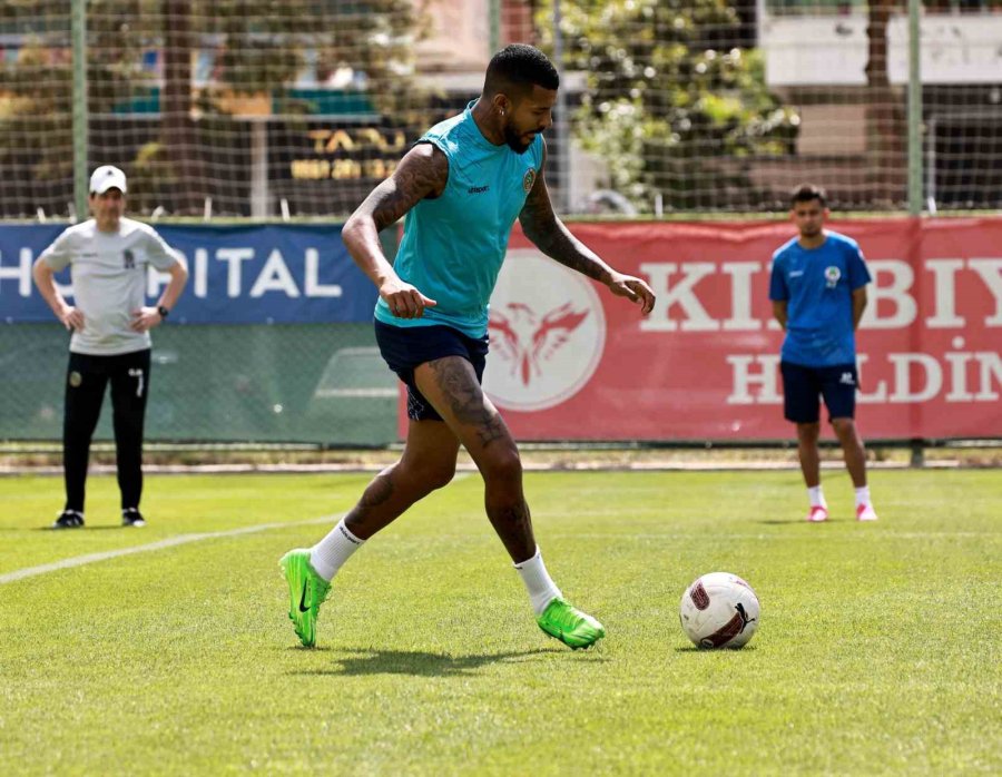 Alanyaspor, Konyaspor Maçı Hazırlıklarını Tamamladı