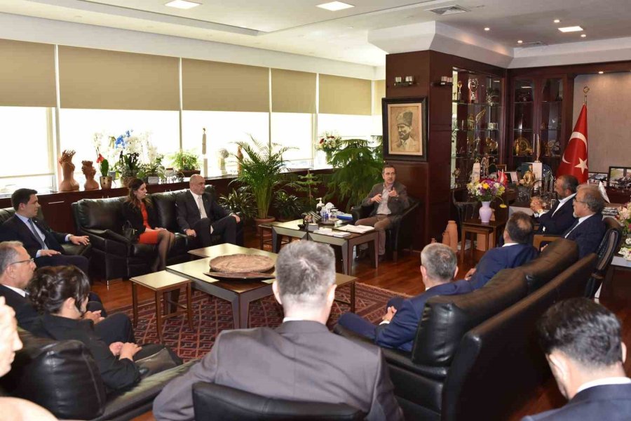 Kesikbaş’tan Vali Aksoy Ve Başkan Ataç’a Ziyaret