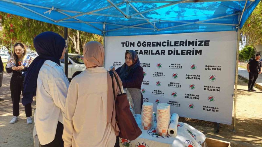 Kepez’den Öğrencilere Çorba İkramı