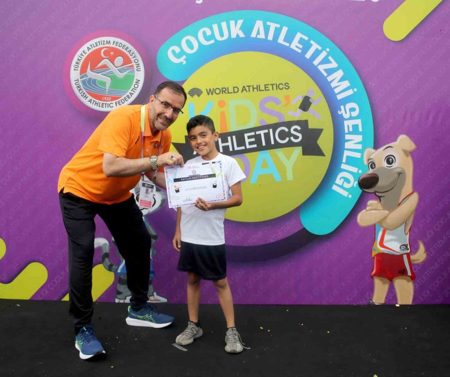 ’çocuk Atletizm Şenliği’ Antalya’da Yapıldı
