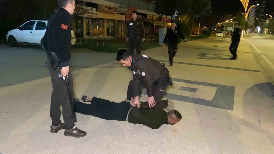 Aksaray’da Nefes Kesen Polis-hırsız Kovalamacası Kamerada