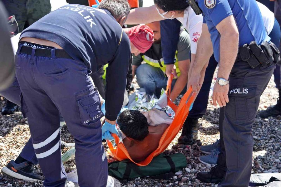 Antalya’da Dev Dalgaların Arasında Can Pazarı