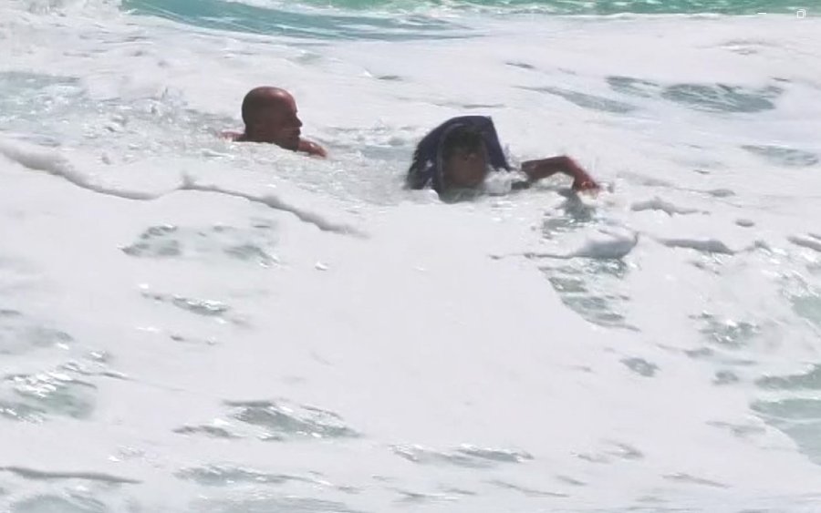 Antalya’da Dev Dalgaların Arasında Can Pazarı