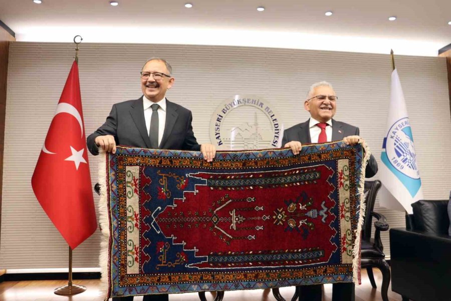 Bakan Özhaseki: “istanbul’da 14 Tane Konutu Tedbir Amaçlı Boşalttık”