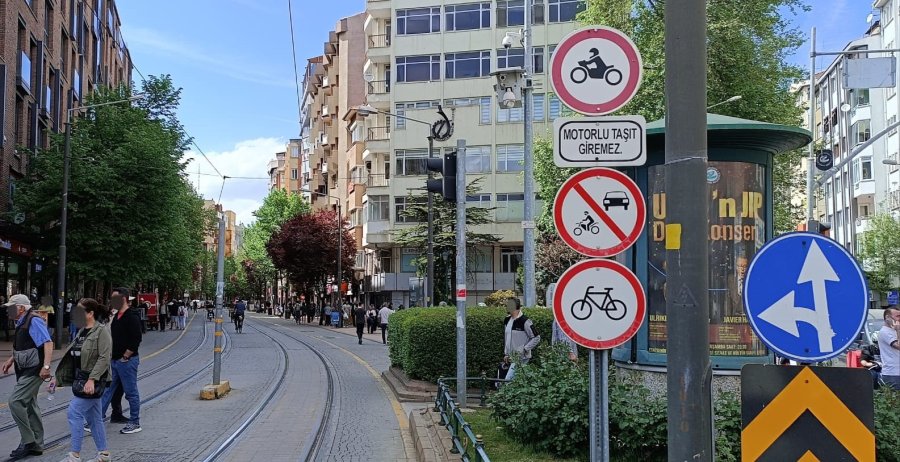 Kentin En İşlek 2 Bölgesinin Trafiğe Kapalı Alanlarında Denetim