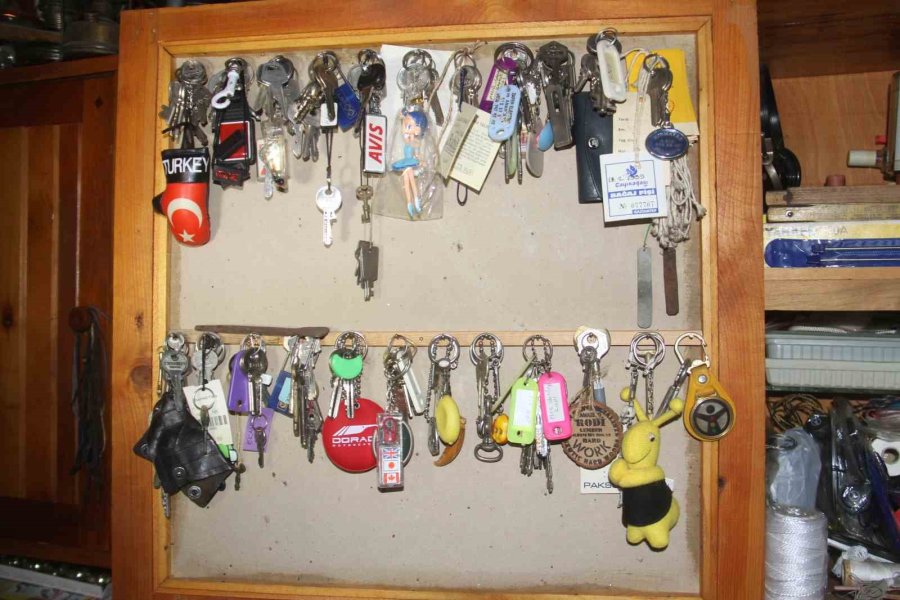 “çocuklarımdan Bir Parça” Koleksiyonuyla Adeta Müze Oluşturdu