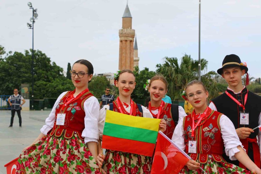 Antalya’da 23 Nisan Coşkusu Başladı