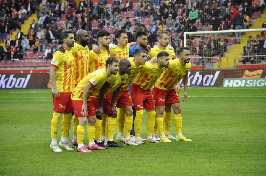 Trendyol Süper Lig: Kayserispor: 0 - Trabzonspor: 1 (maç Devam Ediyor)