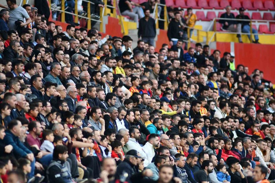 Trendyol Süper Lig: Kayserispor: 0 - Trabzonspor: 1 (maç Devam Ediyor)