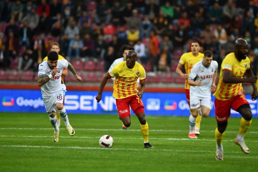 Trendyol Süper Lig: Kayserispor: 0 - Trabzonspor: 1 (maç Devam Ediyor)