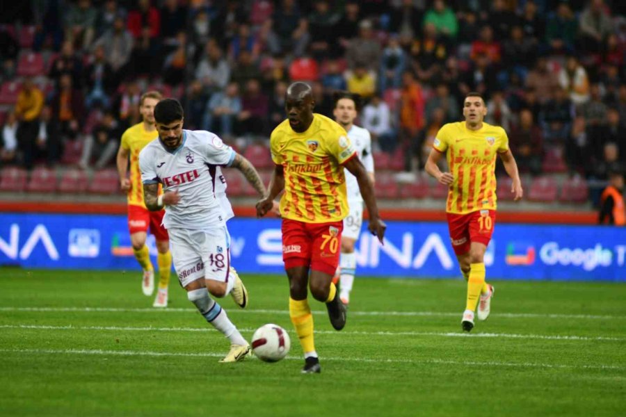 Trendyol Süper Lig: Kayserispor: 0 - Trabzonspor: 1 (maç Devam Ediyor)