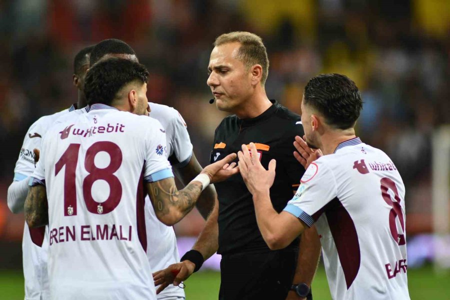 Trendyol Süper Lig: Kayserispor: 0 - Trabzonspor: 1 (ilk Yarı)