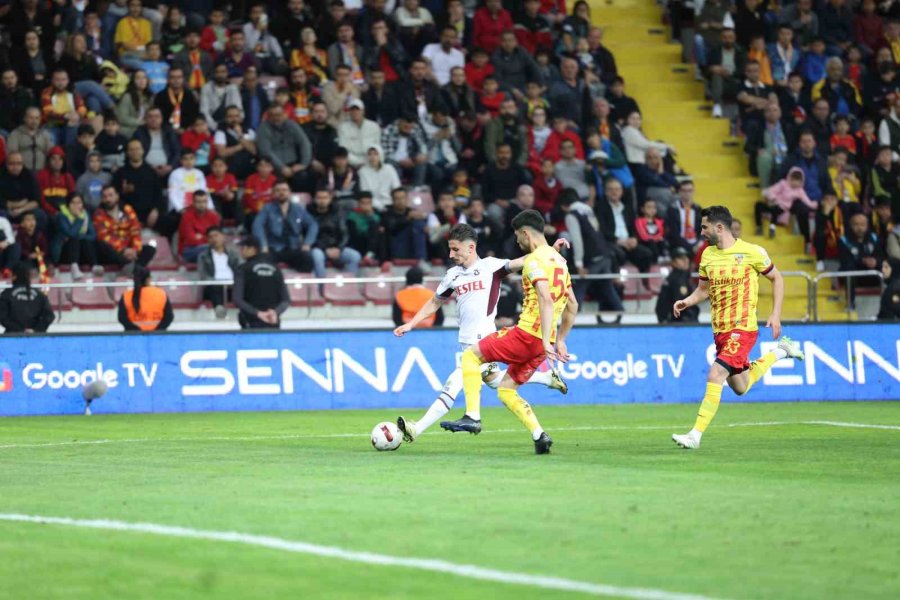 Trendyol Süper Lig: Kayserispor: 1 - Trabzonspor: 2 (maç Sonucu)