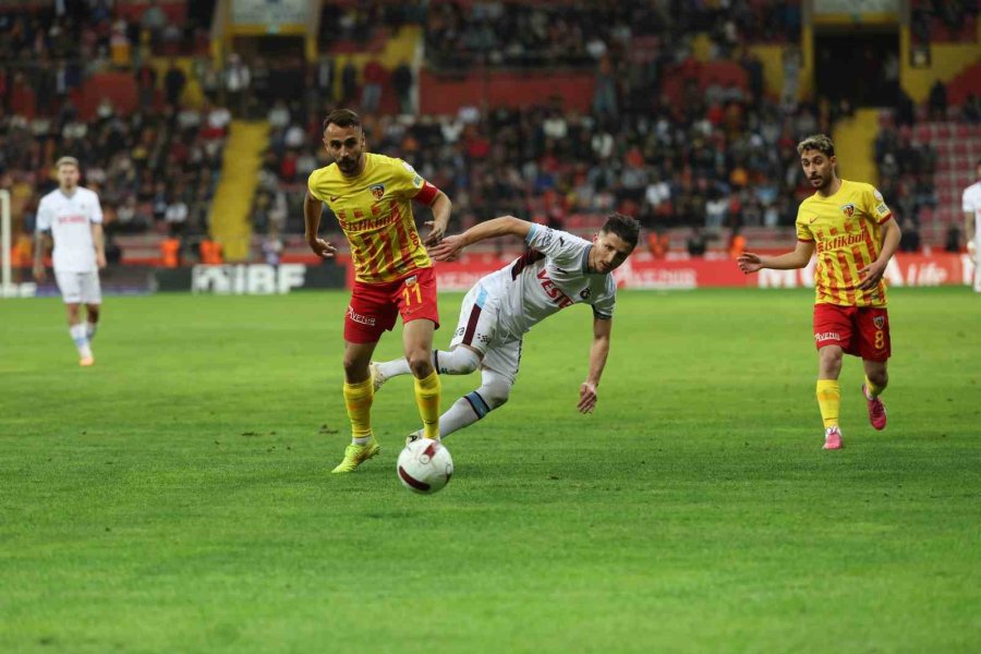 Trendyol Süper Lig: Kayserispor: 1 - Trabzonspor: 2 (maç Sonucu)