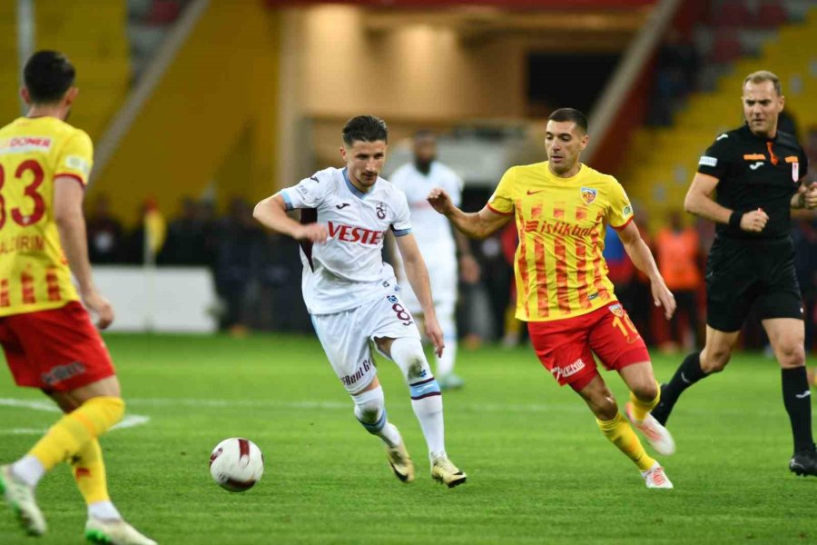 Trendyol Süper Lig: Kayserispor: 1 - Trabzonspor: 2 (maç Sonucu)