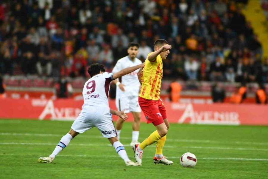Trendyol Süper Lig: Kayserispor: 1 - Trabzonspor: 2 (maç Sonucu)