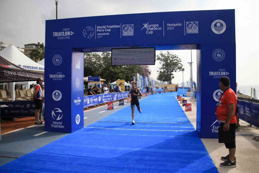 Türkiye Triatlon Elitler Türkiye Şampiyonası Sprint Mesafe Yarışı Yapıldı