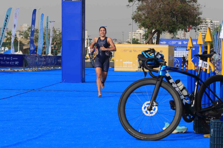 Türkiye Triatlon Elitler Türkiye Şampiyonası Sprint Mesafe Yarışı Yapıldı