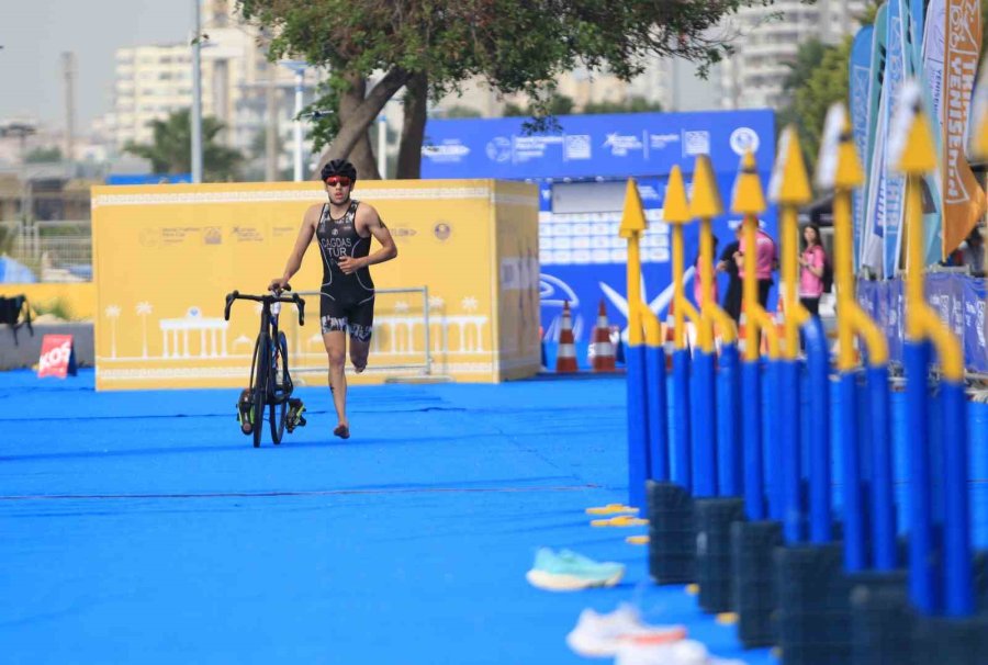 Türkiye Triatlon Elitler Türkiye Şampiyonası Sprint Mesafe Yarışı Yapıldı
