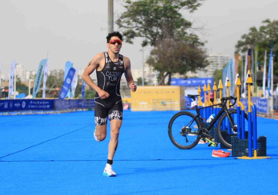 Türkiye Triatlon Elitler Türkiye Şampiyonası Sprint Mesafe Yarışı Yapıldı