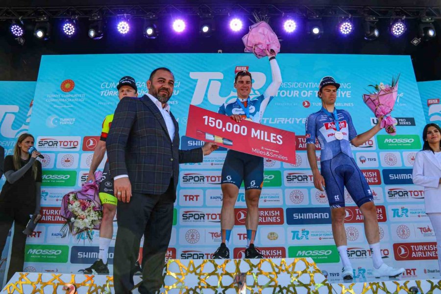 Cumhurbaşkanlığı Türkiye Bisiklet Turunun İlk Etabını Fabio Jakobsen Kazandı