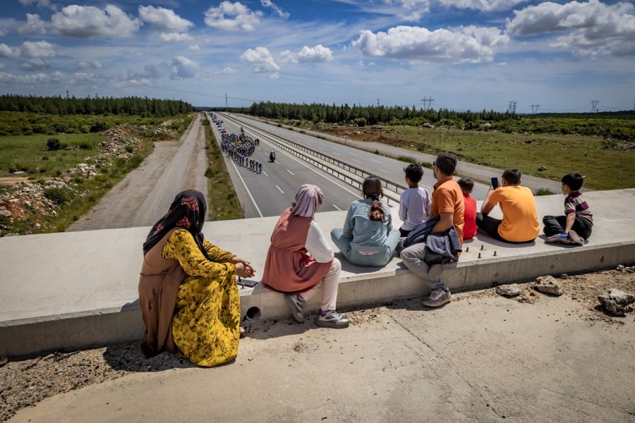 Cumhurbaşkanlığı Türkiye Bisiklet Turunun İlk Etabını Fabio Jakobsen Kazandı