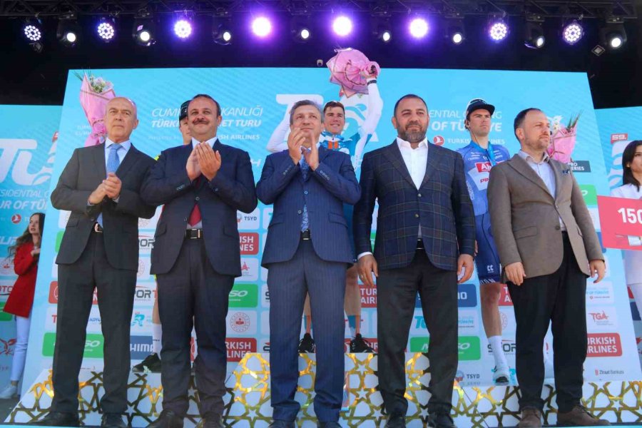 Cumhurbaşkanlığı Türkiye Bisiklet Turunun İlk Etabını Fabio Jakobsen Kazandı