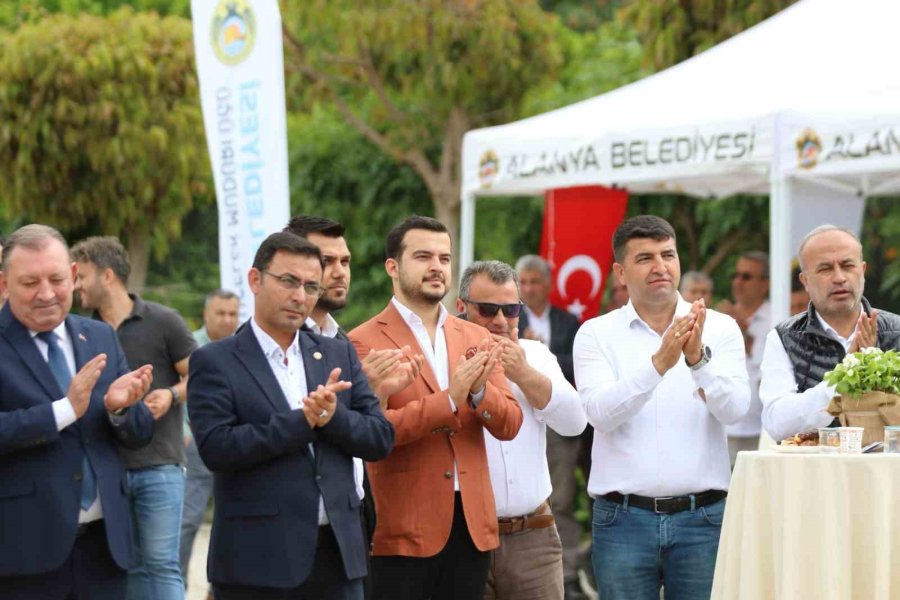 Alanya Belediyesi’nden Kırsal Mahallelere 311 Bin Fide Desteği
