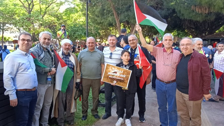 Eğitim Bir Sen Gazze İçin Meydanlarda