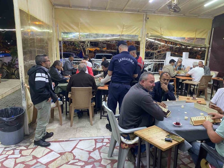 Alanya’da 2 Aranan Şahıs Yakalandı