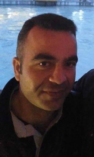 Otomobil Tabelalara Çarptı: 1 Ölü