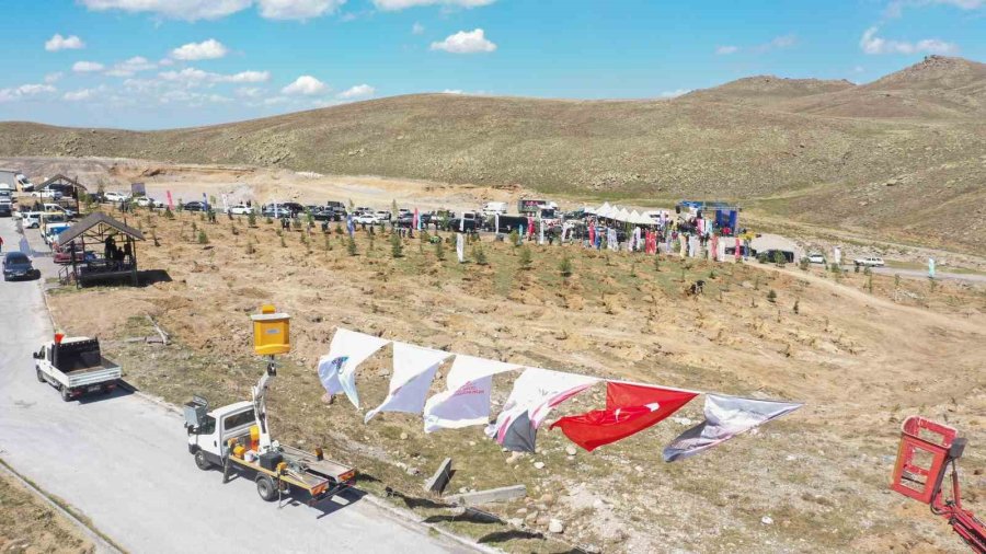 Kayseri’de 271 Bin 500 Fidan Toprakla Buluştu