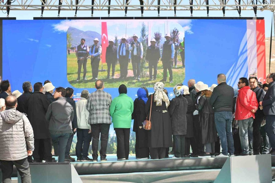 Kayseri’de 271 Bin 500 Fidan Toprakla Buluştu