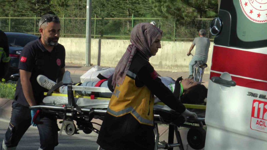 Kontrolden Çıkan Otomobil Takla Attı: 2’si Ağır 4 Yaralı