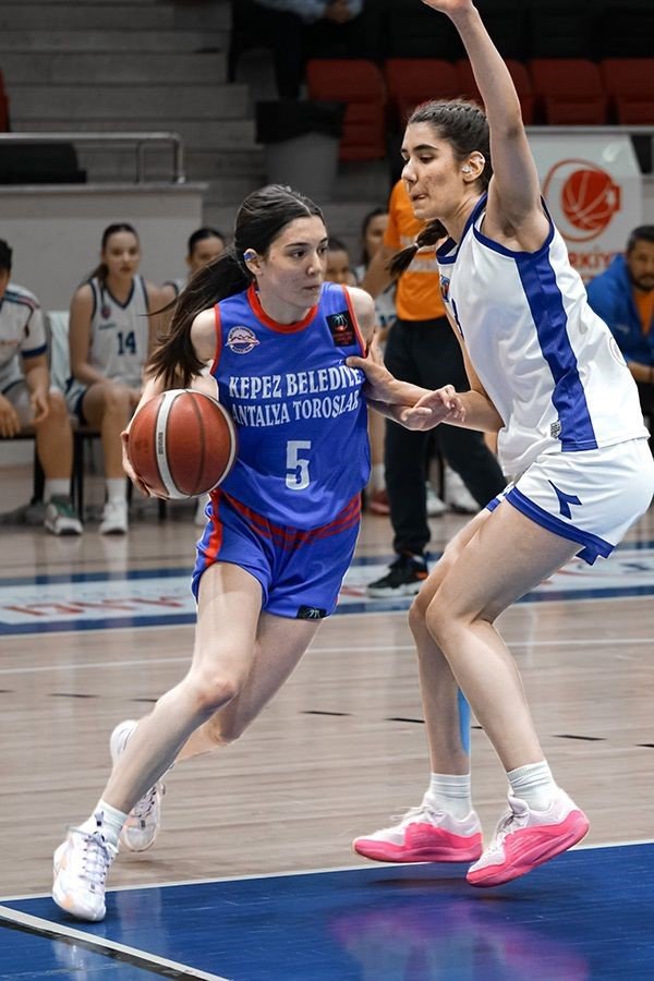 Kepez’in Kızları İlk 16’da