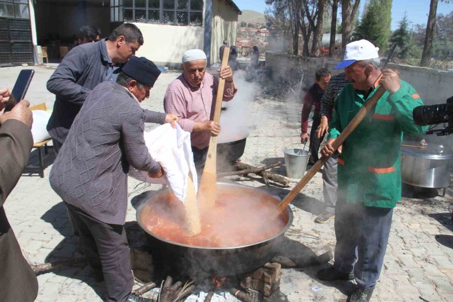 Beyşehir Gölü Kenarındaki Hububat Ekili Araziler İçin Yağmur Duası Yapıldı