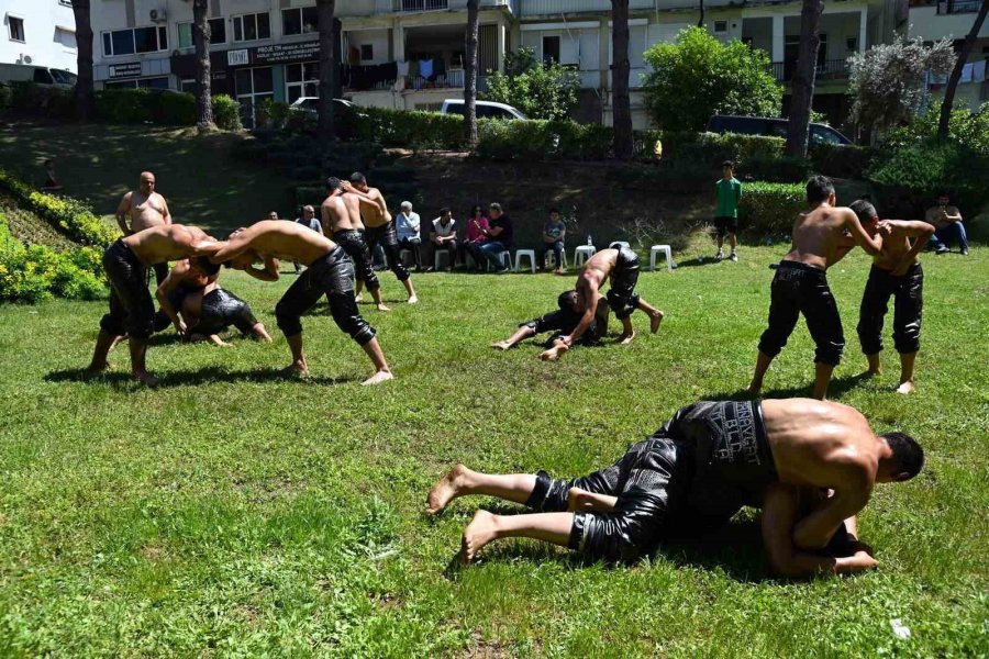 Antalya’da Geleceğin Başpehlivanları Hazırlıklara Devam Ediyor