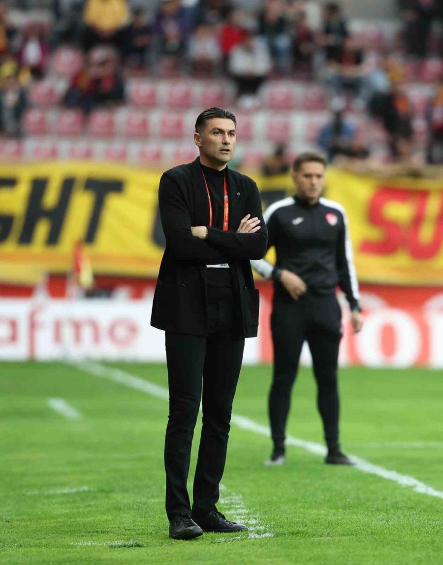 Burak Yılmaz Kayserispor’da 11 Maçta 2 Galibiyet Aldı