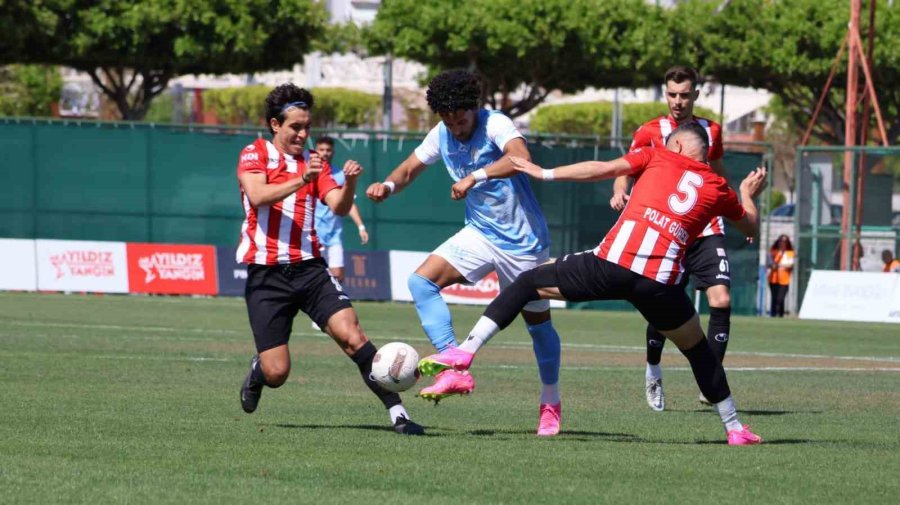 Şampiyon Kepezspor Kupasını Aldı