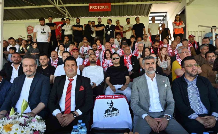 Şampiyon Kepezspor Kupasını Aldı