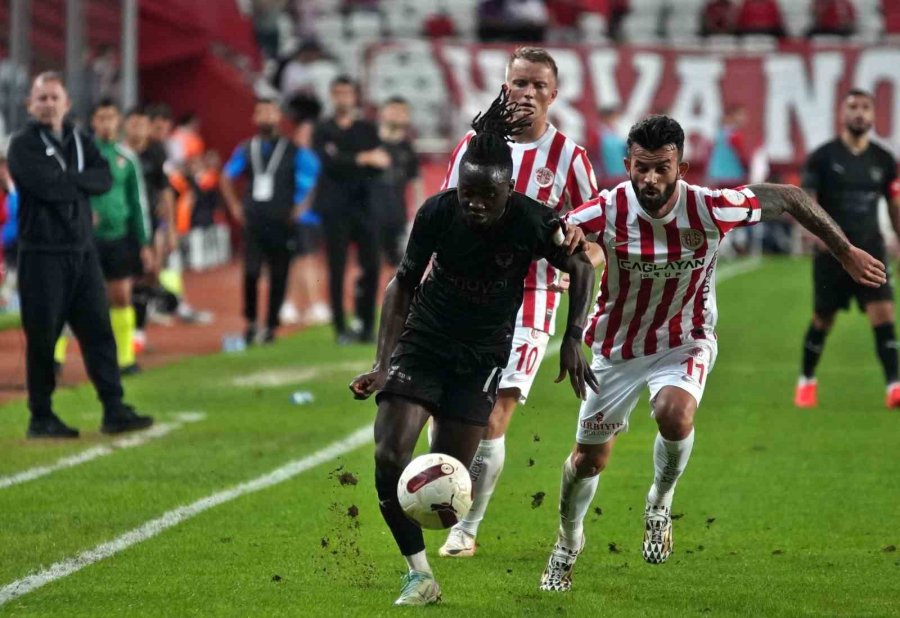 Trendyol Süper Lig: Antalyaspor: 2 - Hatayspor: 1 (maç Sonucu)