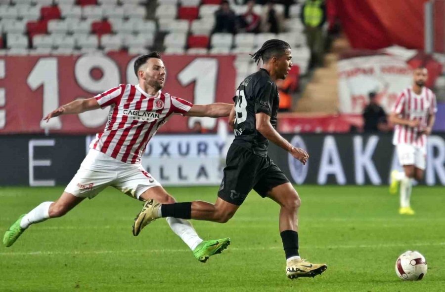 Trendyol Süper Lig: Antalyaspor: 2 - Hatayspor: 1 (maç Sonucu)