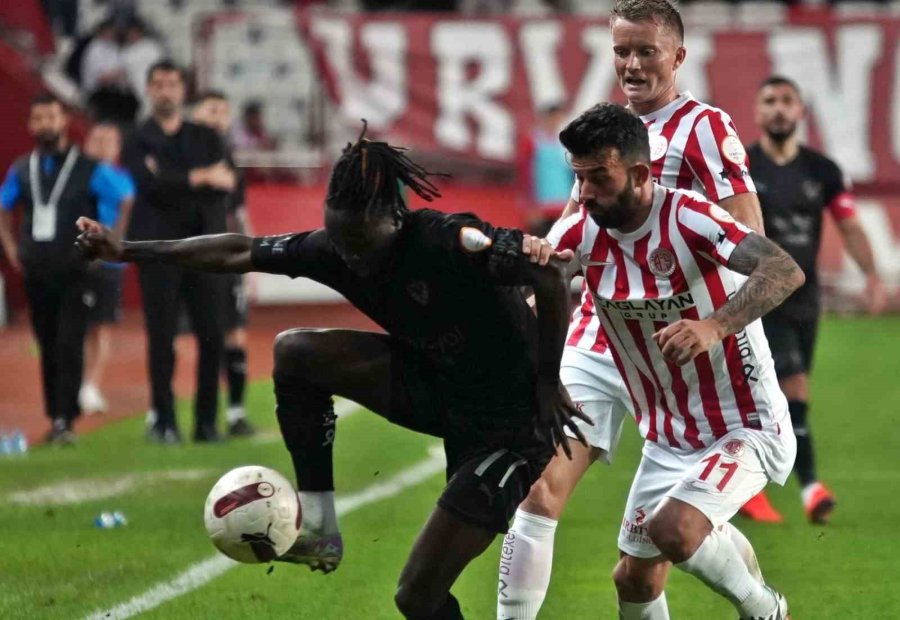 Trendyol Süper Lig: Antalyaspor: 2 - Hatayspor: 1 (maç Sonucu)