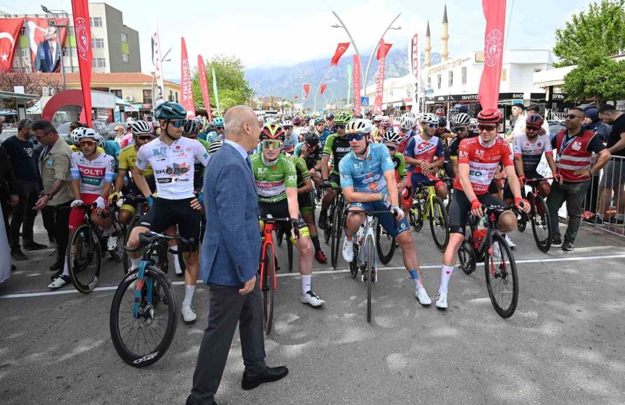 59. Cumhurbaşkanlığı Türkiye Bisiklet Turu’nun Kemer-kaş Etabı Başladı