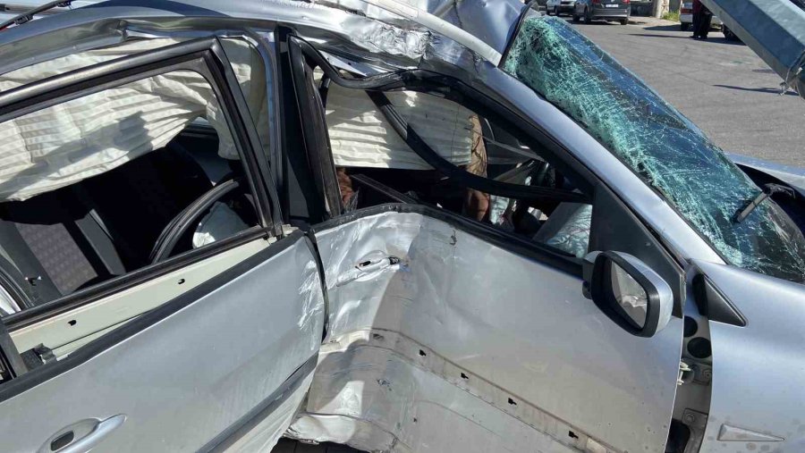 Alkollü Direksiyon Başına Geçti, Kaza Yapınca "bindirin Götürün" Dedi