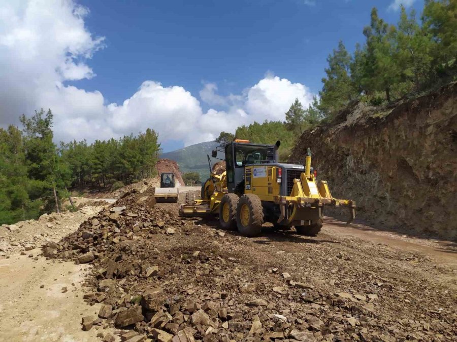 Antalya Büyükşehir Belediyesi Alanya’da Yeni Yol Açtı